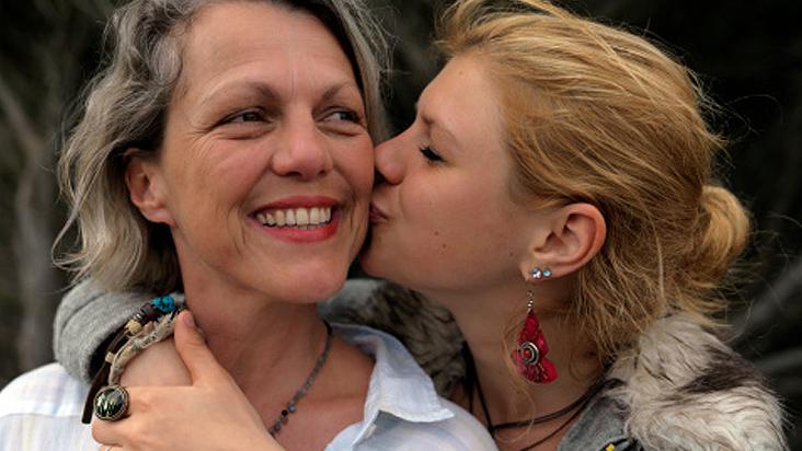 Amor entre madre e hija gratis 2